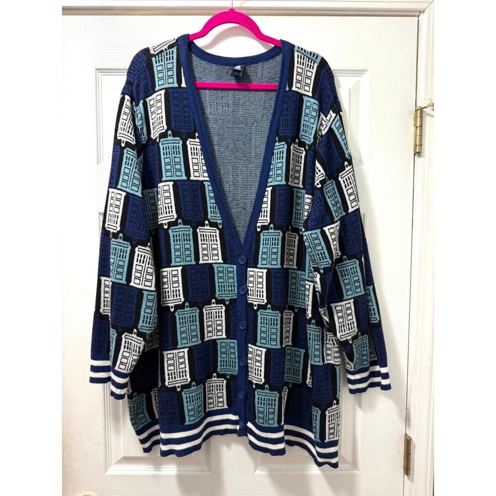 Torrid Plus Size 5 (5X) Doctor Who Tardis V Neck Button Up Cardigan‎ Sweater Top